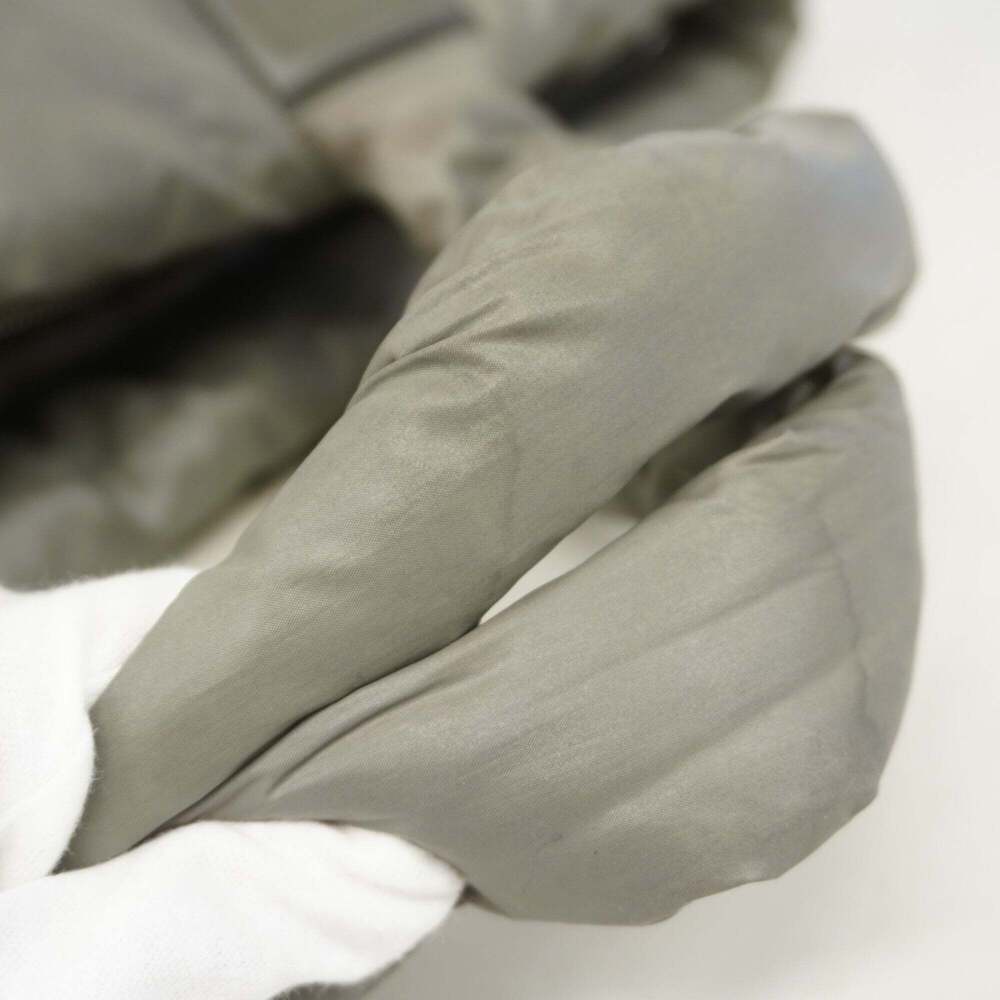 CHANEL Green Tote Bag - Picture 8 of 11